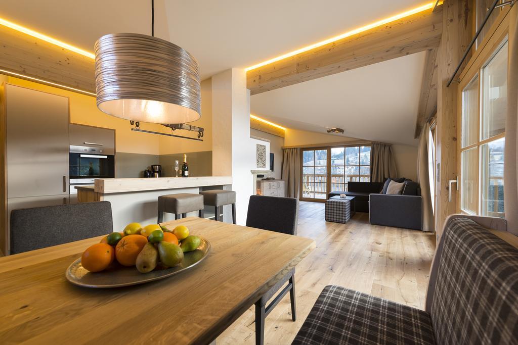 Alpen Chalet Dorfwies 티롤 키르흐베르크 객실 사진