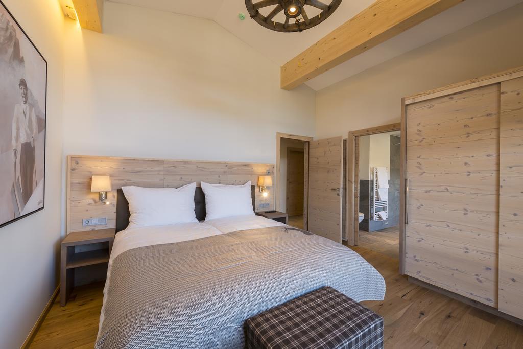 Alpen Chalet Dorfwies 티롤 키르흐베르크 객실 사진