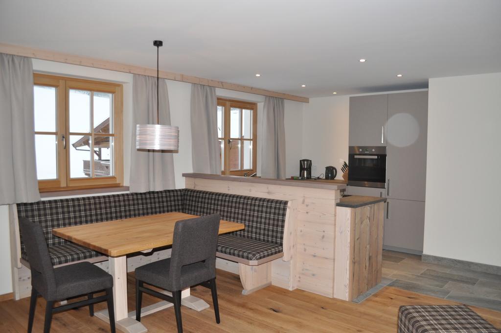 Alpen Chalet Dorfwies 티롤 키르흐베르크 객실 사진